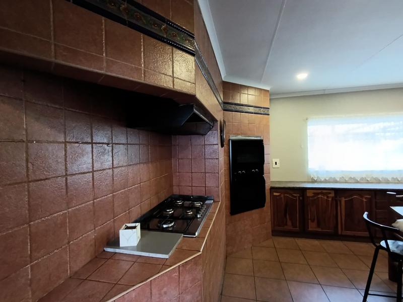 4 Bedroom Property for Sale in Middelburg Eastern Cape